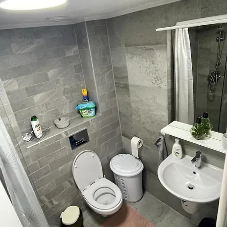 Stefi Apartment *